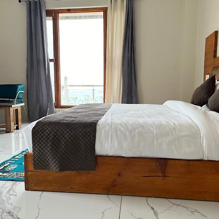 Himalayan Hill Top Resort Kanatal Ngoại thất bức ảnh