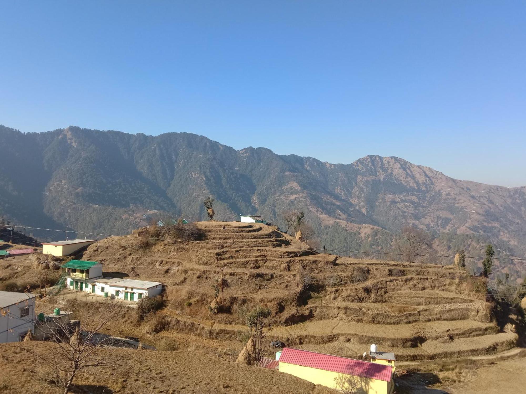 Himalayan Hill Top Resort Kanatal Ngoại thất bức ảnh